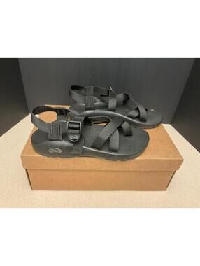 New! Womens Chaco Z/2 Classic Black Sport Sandals. Size 9. Nice Sandals!